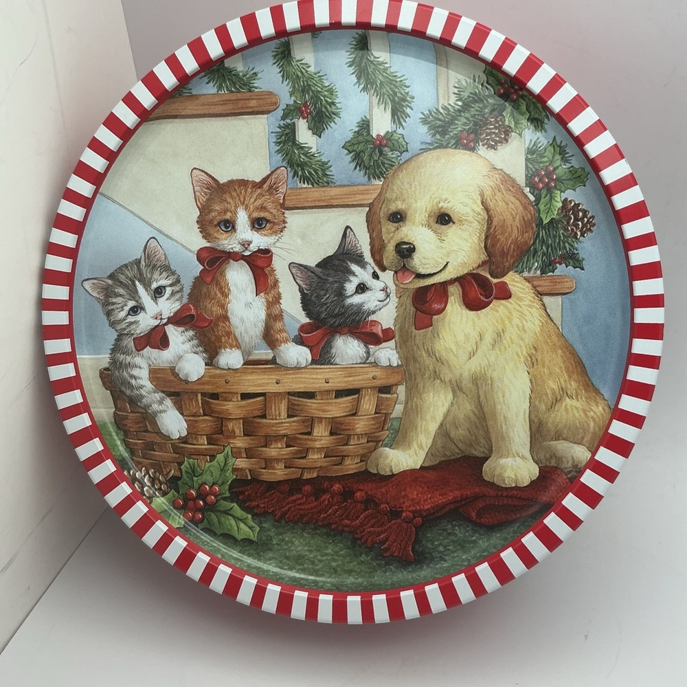Royal Dansk 7.5" Christmas Cookie Tin,‎ Kittens & Puppy (empty) 2013